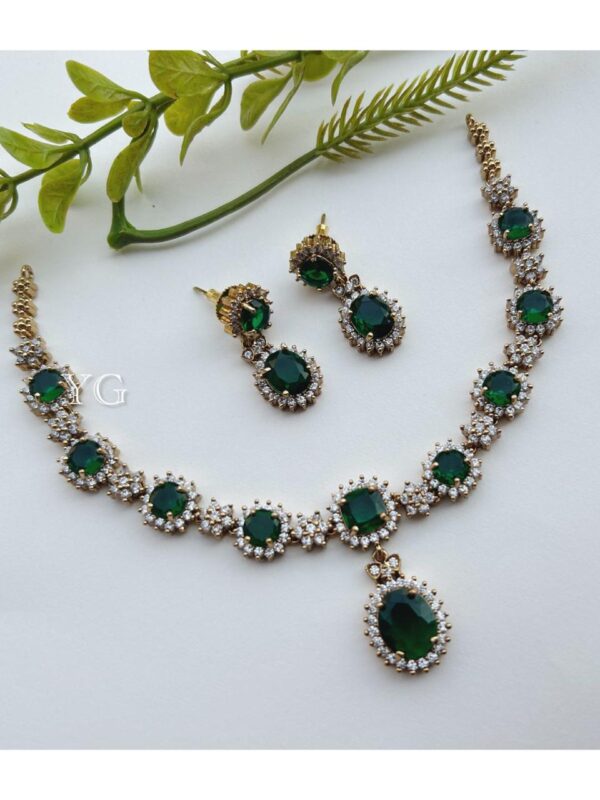 Green Stones Necklace Sets