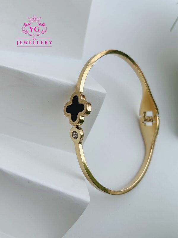 Gold plated bracelet
