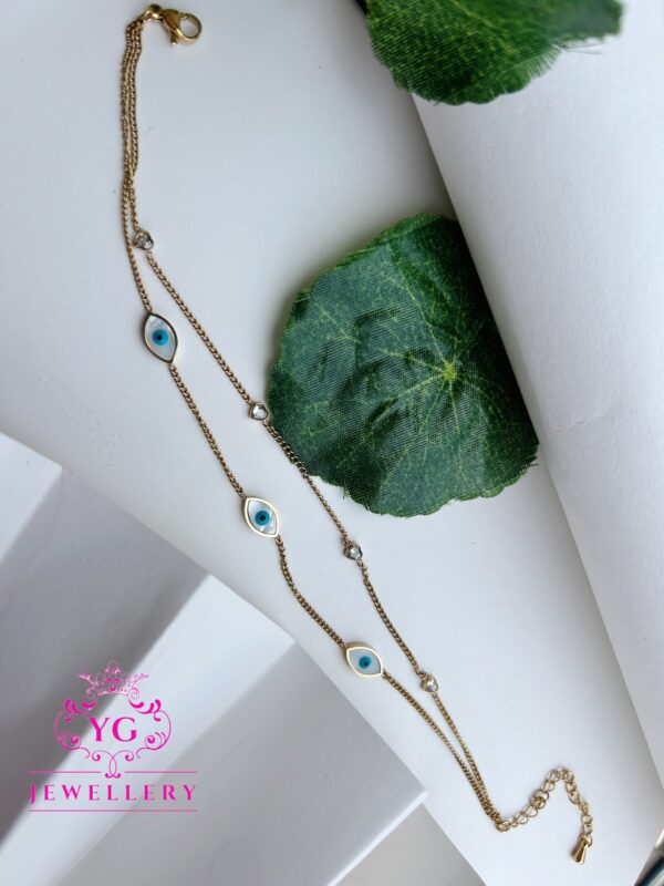 Sara necklace