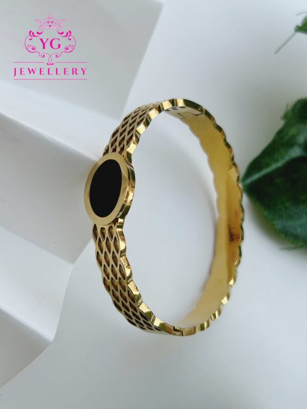 Gold plated bracelet - Image 2