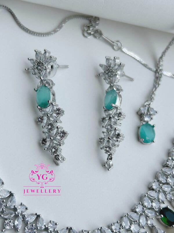 Amaira Necklace - Image 3
