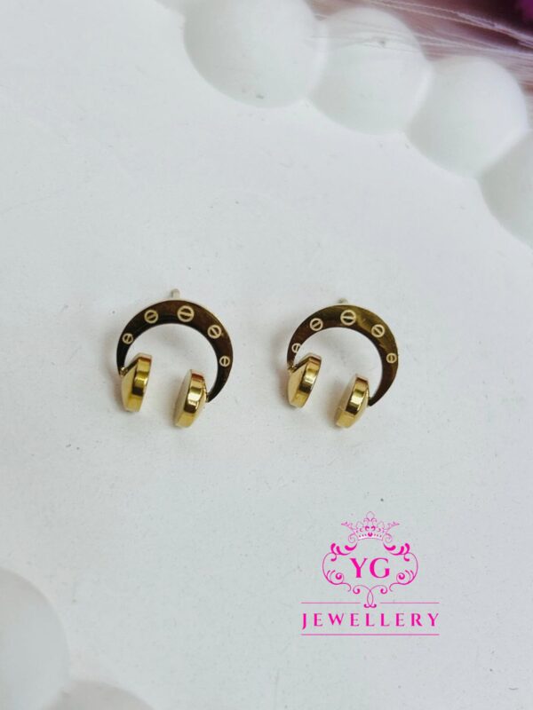Rustfree studs